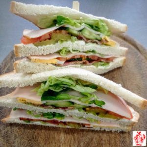 sandwich_gerookte_kip_met_spek_holle_bolle_gijs_catering_breda_400_400